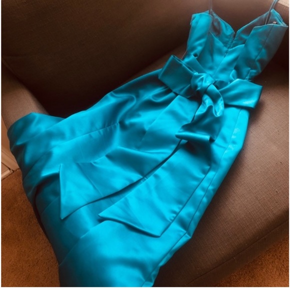 Laundry by Shelli Segal Teal Gown with Strong Boning - Picture 8 of 14